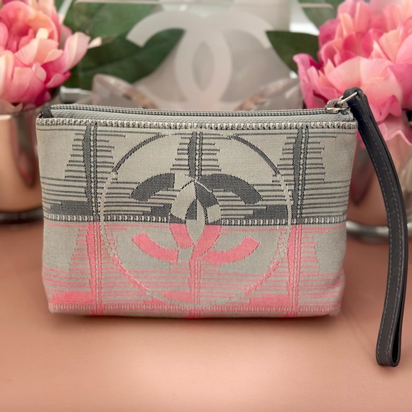 CHANEL Pouch Clutch Bag Gray Pink - Picture 12 of 12